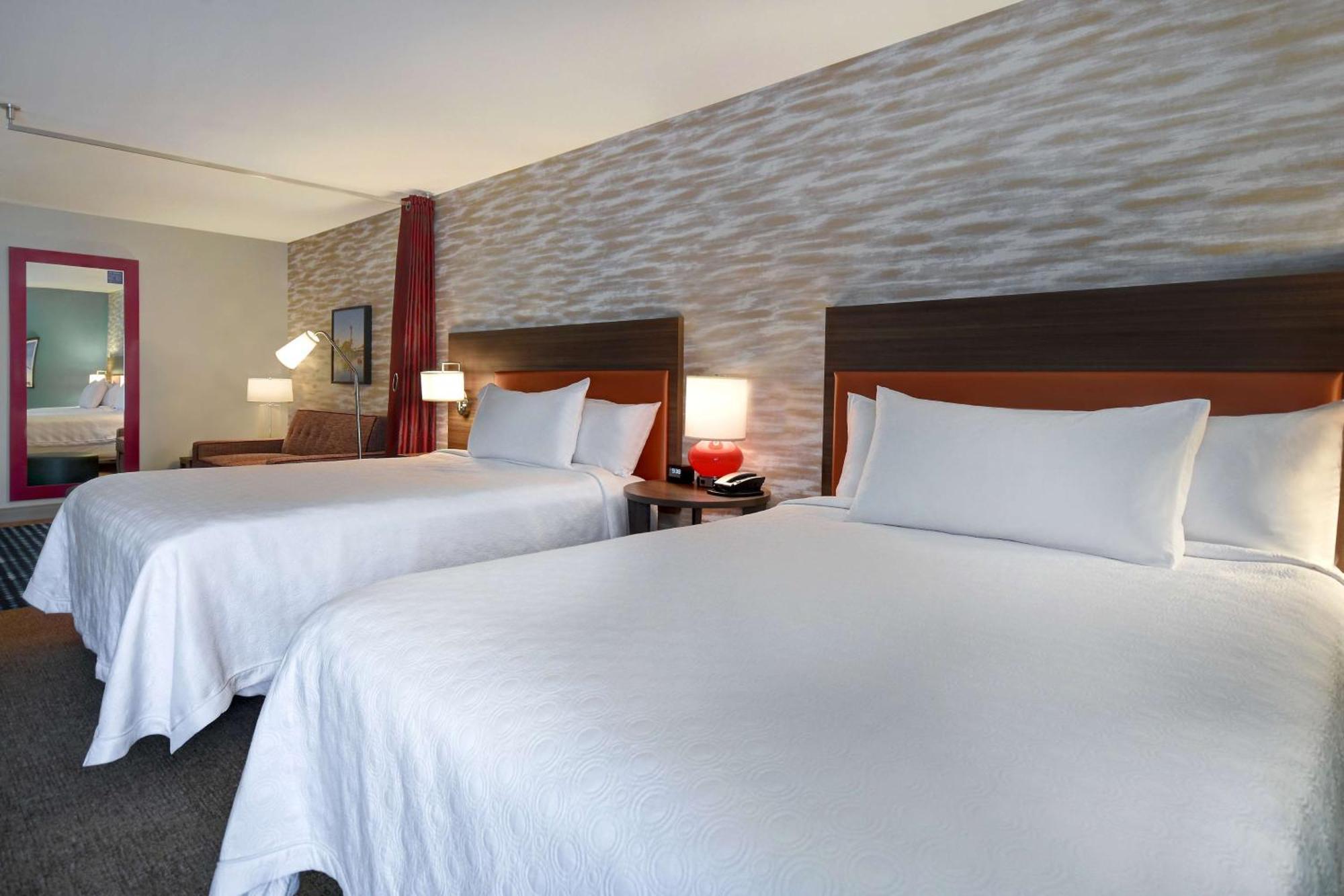 Home2 Suites Wichita Downtown Delano, Ks ภายนอก รูปภาพ