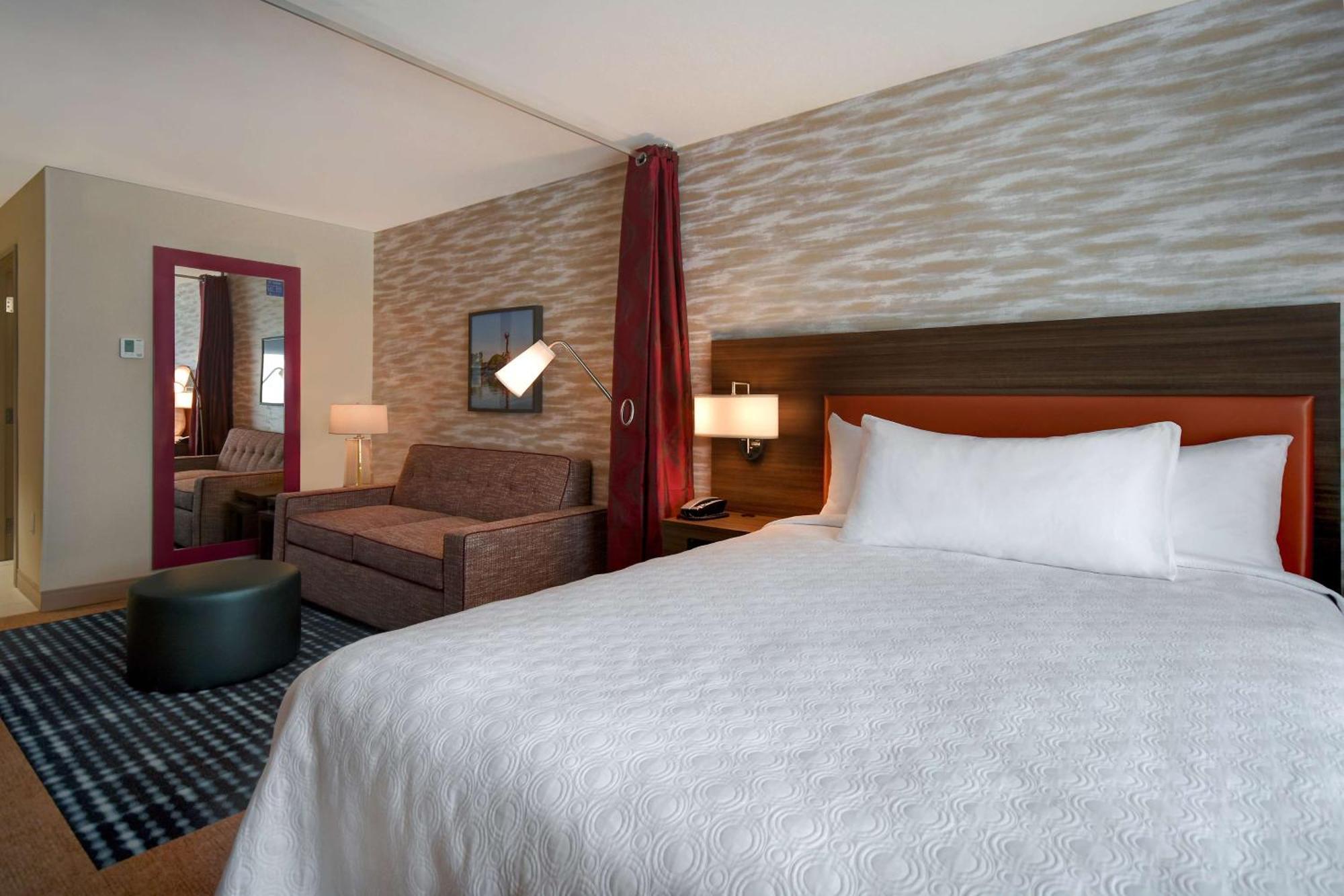Home2 Suites Wichita Downtown Delano, Ks ภายนอก รูปภาพ