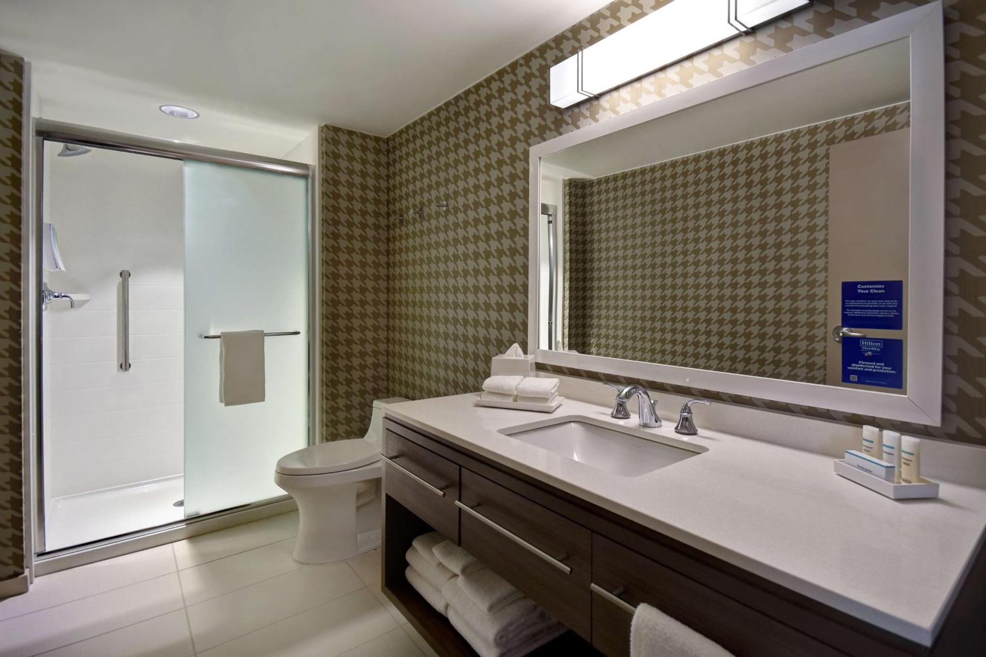 Home2 Suites Wichita Downtown Delano, Ks ภายนอก รูปภาพ