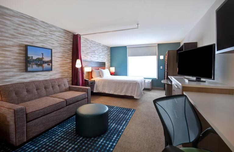 Home2 Suites Wichita Downtown Delano, Ks ภายนอก รูปภาพ